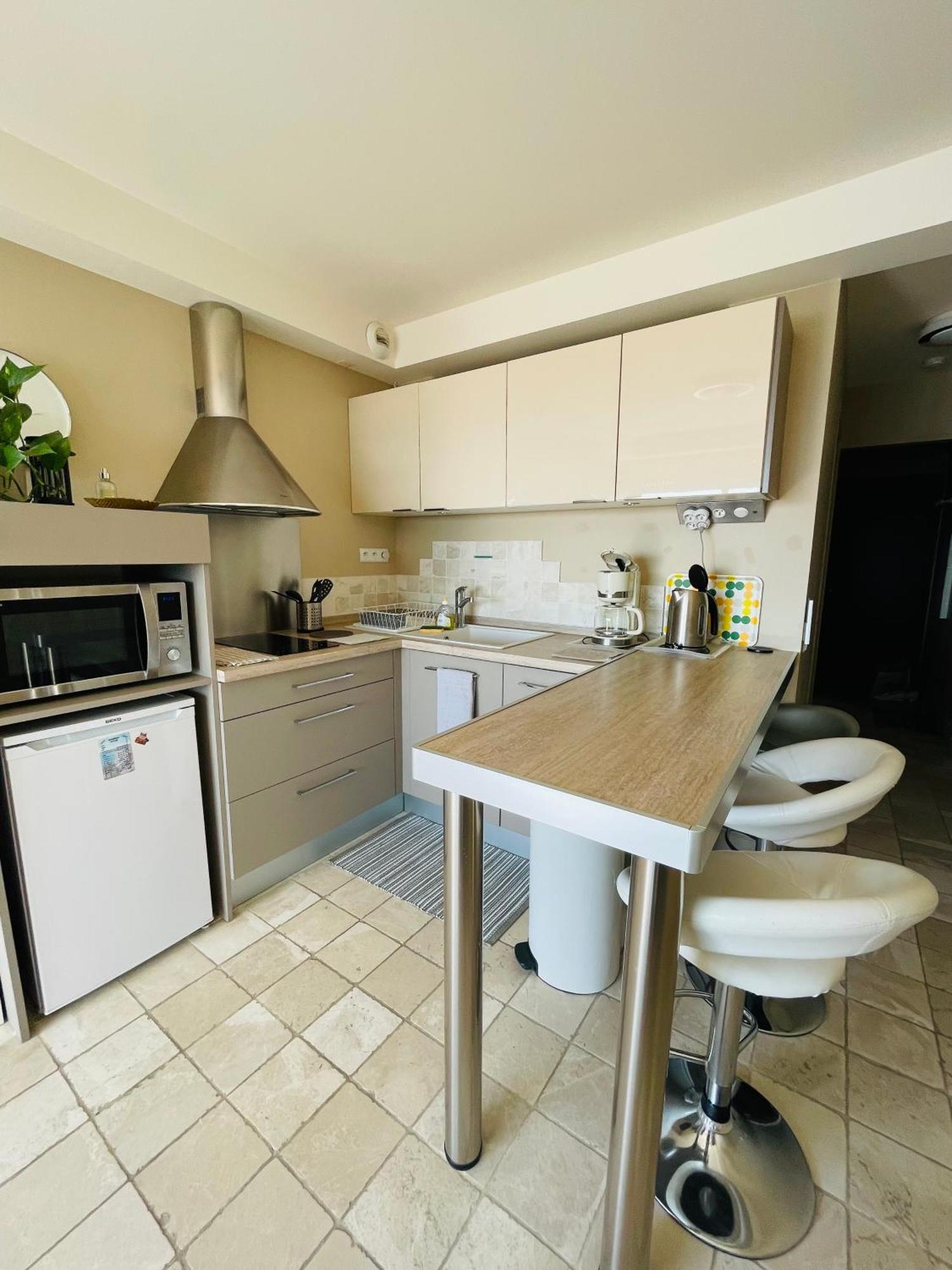 Superbe Appartement En Bord De Mer, Pres Du Centre Et Des Plages ม็องตง ภายนอก รูปภาพ